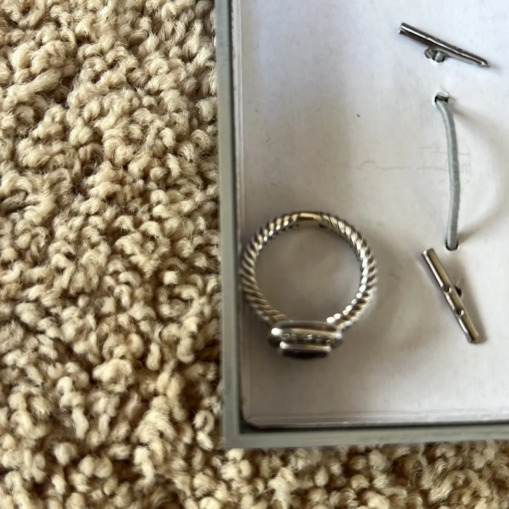 DAVID YURMAN Albion petite ring with amethyst stone and diamonds in size 6
